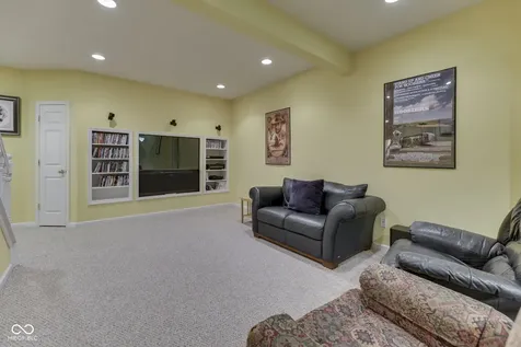 4814 Goldenrain Court Indianapolis IN 46237