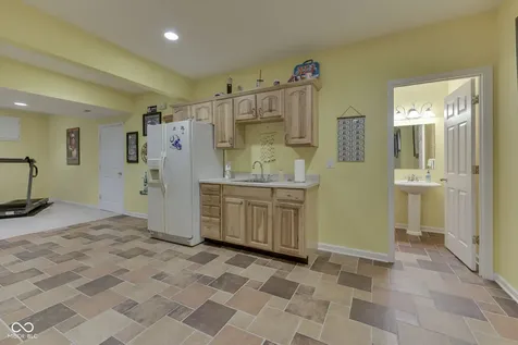 4814 Goldenrain Court Indianapolis IN 46237