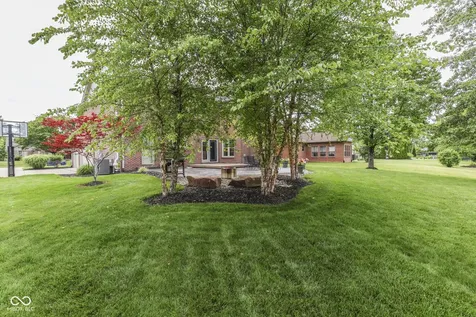 4814 Goldenrain Court Indianapolis IN 46237
