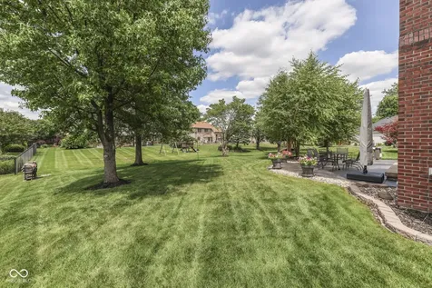 4814 Goldenrain Court Indianapolis IN 46237