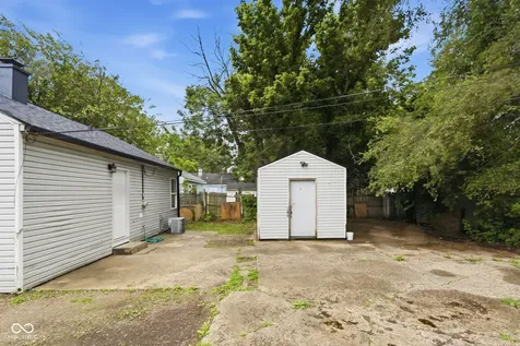 2246 N Goodlet Avenue Indianapolis IN 46222