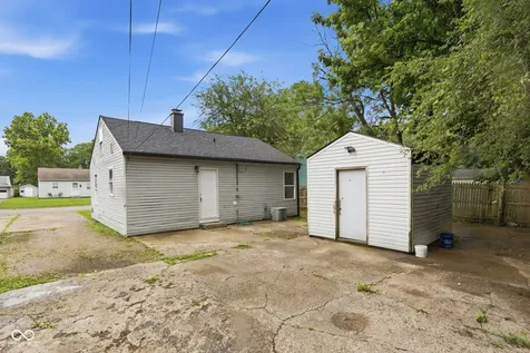 2246 N Goodlet Avenue Indianapolis IN 46222