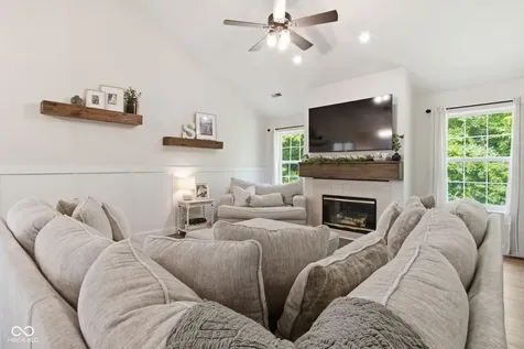 2922 Brooks Bend Drive Carmel IN 46032