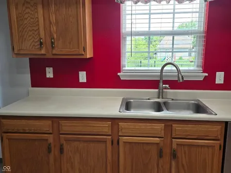 10706 Sunburst Noblesville IN 46060