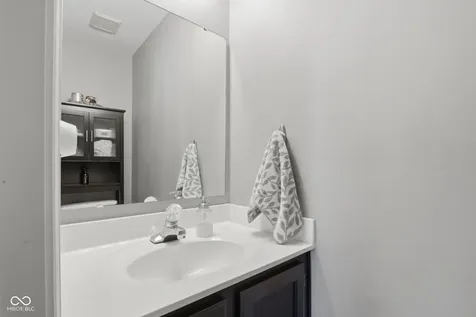 6562 Prestwick-d Court Indianapolis IN 46214