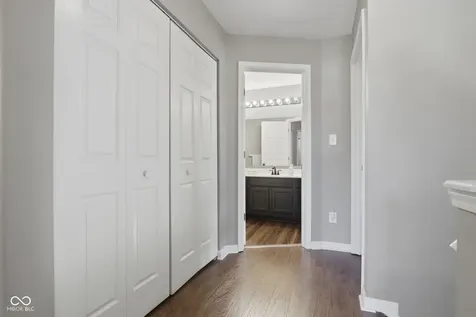 6562 Prestwick-d Court Indianapolis IN 46214
