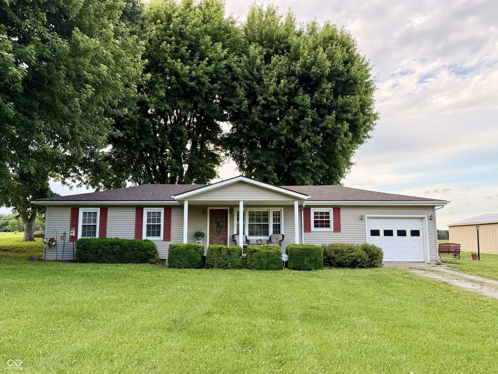 2270 W 840 S Covington IN 47932