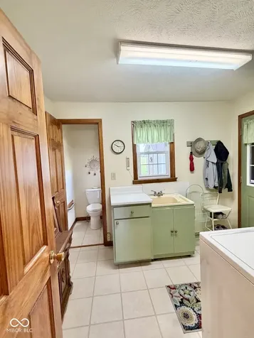 2270 W 840 S Covington IN 47932