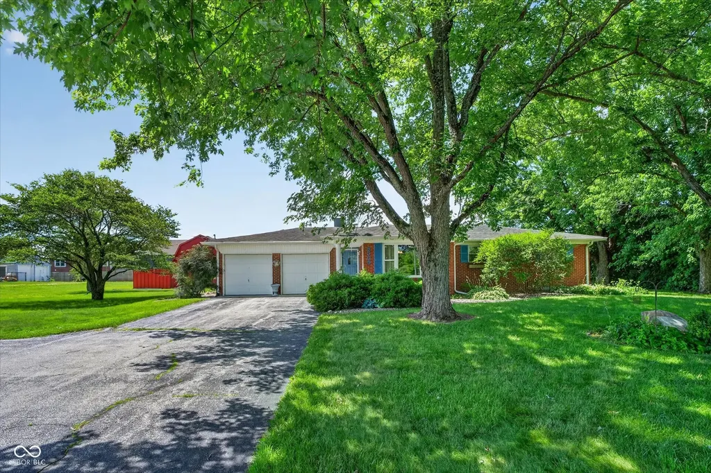 9305 E Thompson Road Indianapolis IN 46239