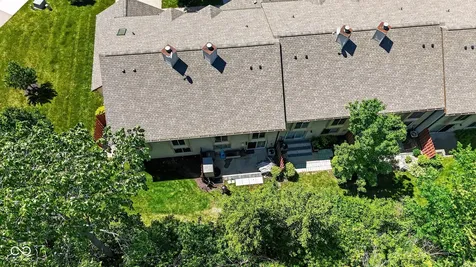 9209 Sea Pine Lane Indianapolis IN 46250