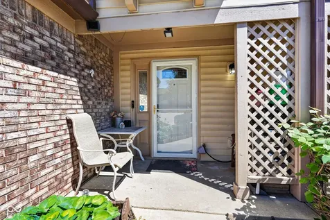 9209 Sea Pine Lane Indianapolis IN 46250
