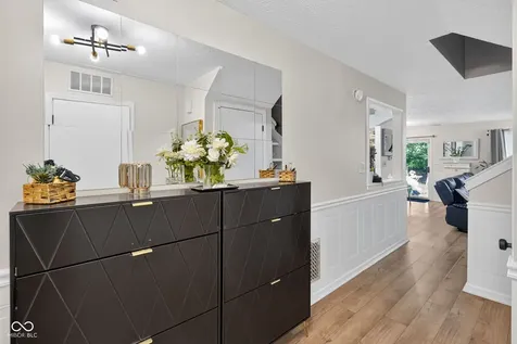 9209 Sea Pine Lane Indianapolis IN 46250