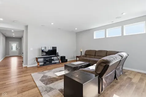 5807 Walkabout Way Brownsburg IN 46112