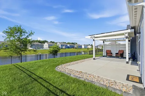 5807 Walkabout Way Brownsburg IN 46112