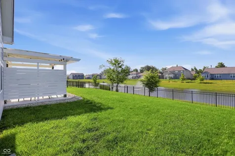 5807 Walkabout Way Brownsburg IN 46112