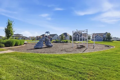 5807 Walkabout Way Brownsburg IN 46112