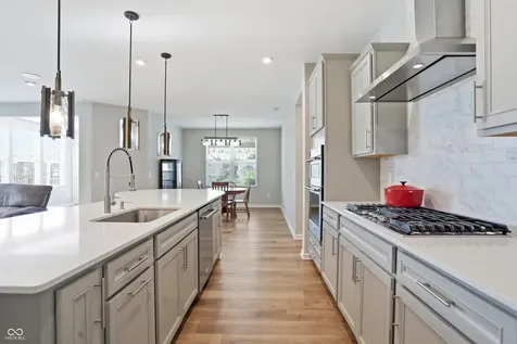 5807 Walkabout Way Brownsburg IN 46112