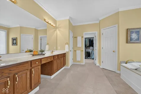 12287 Heatherstone Place Carmel IN 46033