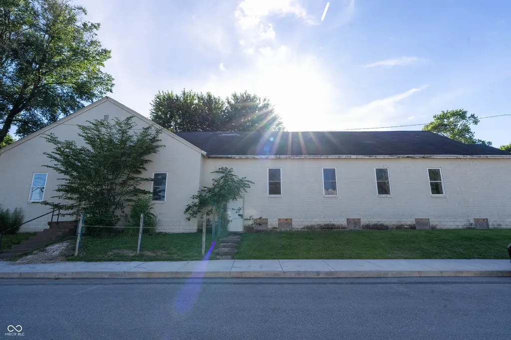489 E Walnut Street Martinsville IN 46151