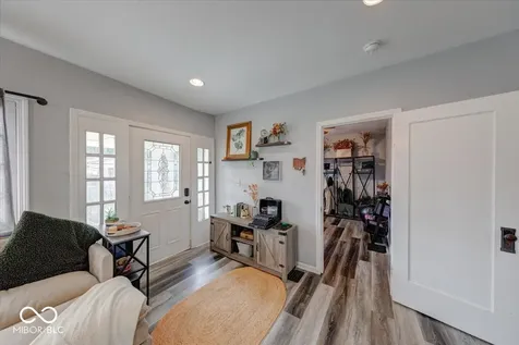 4578 Carrollton Avenue Indianapolis IN 46205
