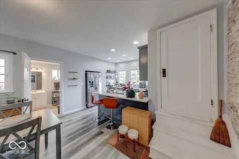4578 Carrollton Avenue Indianapolis IN 46205