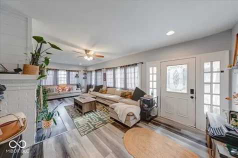 4578 Carrollton Avenue Indianapolis IN 46205
