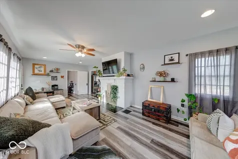 4578 Carrollton Avenue Indianapolis IN 46205