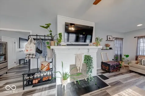 4578 Carrollton Avenue Indianapolis IN 46205