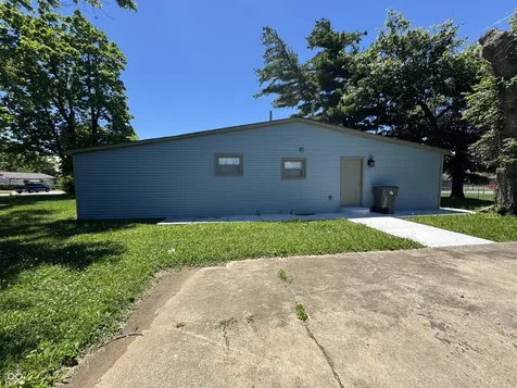 2702 Caroline Avenue Indianapolis IN 46218