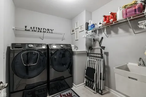 10123 Landis Boulevard Fishers IN 46040