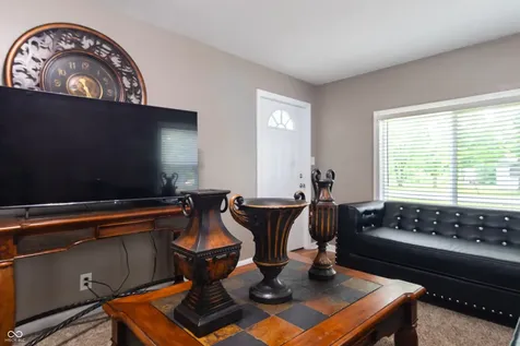 2011 Rosewood Avenue Anderson IN 46011