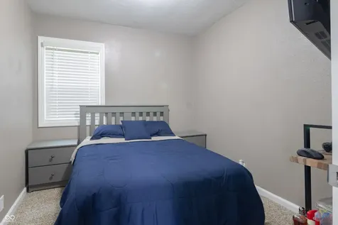2011 Rosewood Avenue Anderson IN 46011