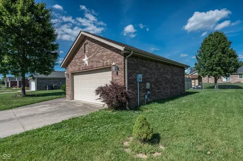 4611 Ashwood Drive Seymour IN 47274