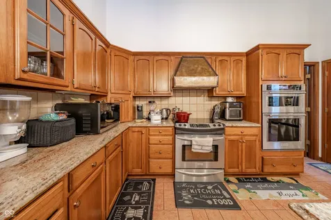 1517 Cherry Tree Road Avon IN 46123