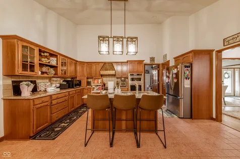 1517 Cherry Tree Road Avon IN 46123