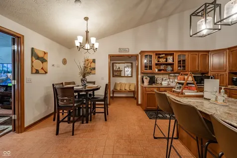 1517 Cherry Tree Road Avon IN 46123