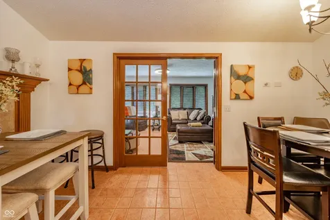1517 Cherry Tree Road Avon IN 46123