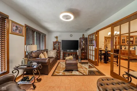 1517 Cherry Tree Road Avon IN 46123