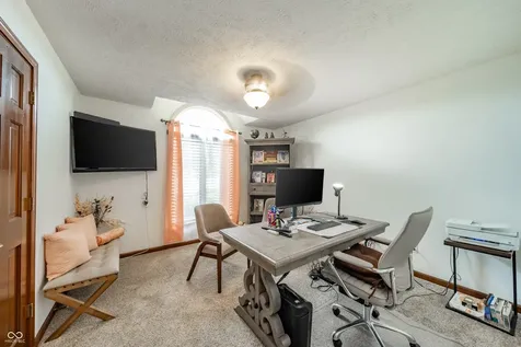 1517 Cherry Tree Road Avon IN 46123