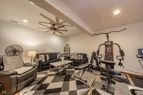 1517 Cherry Tree Road Avon IN 46123