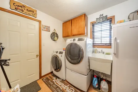1517 Cherry Tree Road Avon IN 46123