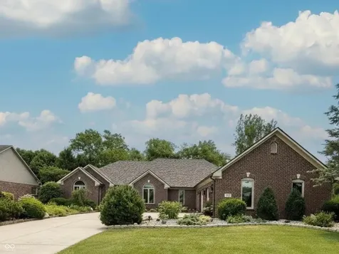 1517 Cherry Tree Road Avon IN 46123