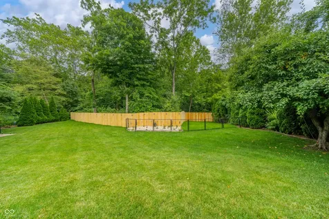 1517 Cherry Tree Road Avon IN 46123