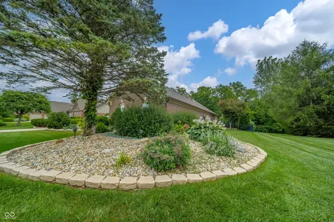 1517 Cherry Tree Road Avon IN 46123