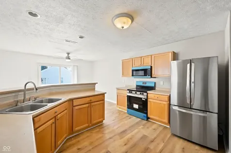 5658 Cheval Indianapolis IN 46235