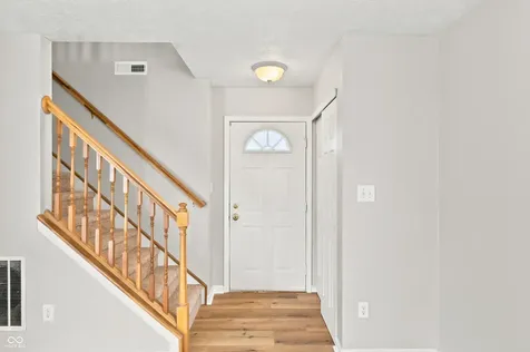5658 Cheval Indianapolis IN 46235