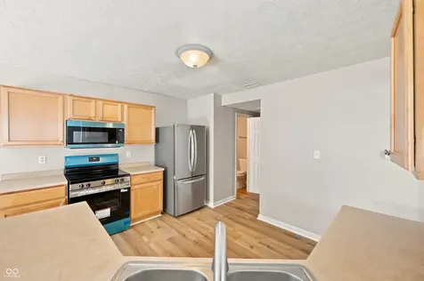 5658 Cheval Indianapolis IN 46235
