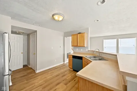 5658 Cheval Indianapolis IN 46235