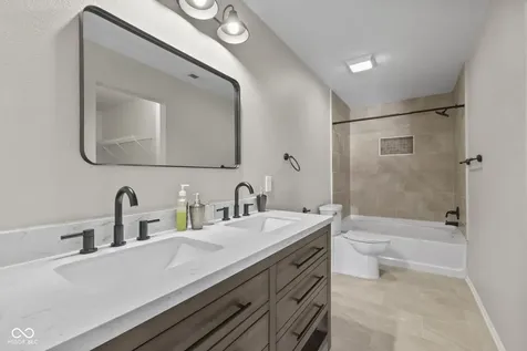 2488 Woodfield Boulevard Franklin IN 46131