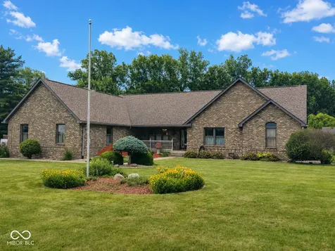 8709 W 1400 N Elwood IN 46036